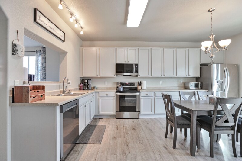 Building Photo - 11356 Jersey Dr