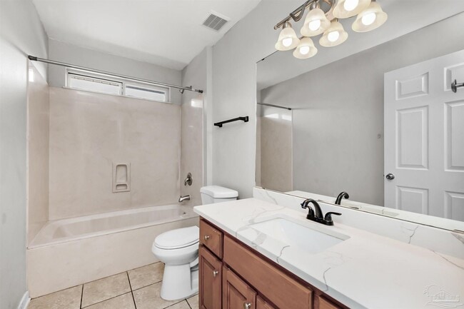 Building Photo - 2491 Parkridge Dr