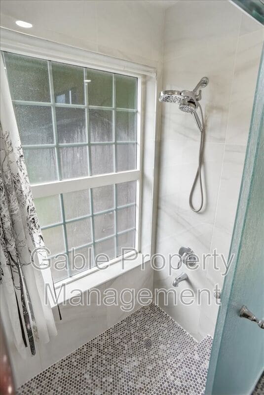 Building Photo - 27277 Garza Dr