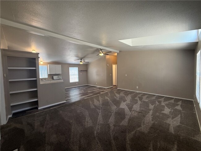 Building Photo - 2150 E Snavely Ave