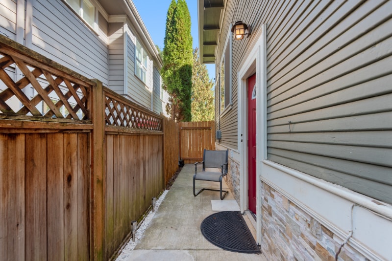 Building Photo - 3950 NE Garfield Ave.