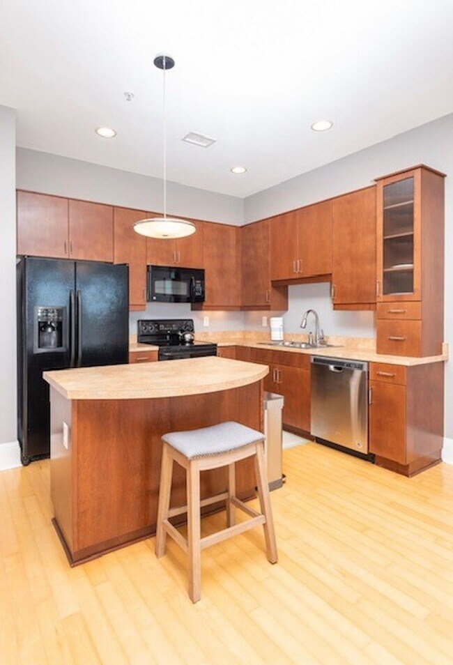 Building Photo - 2BR/2FULL BATH! Down Town Wilmington ''The Weldon'', an art deco Brooklyn Arts district.