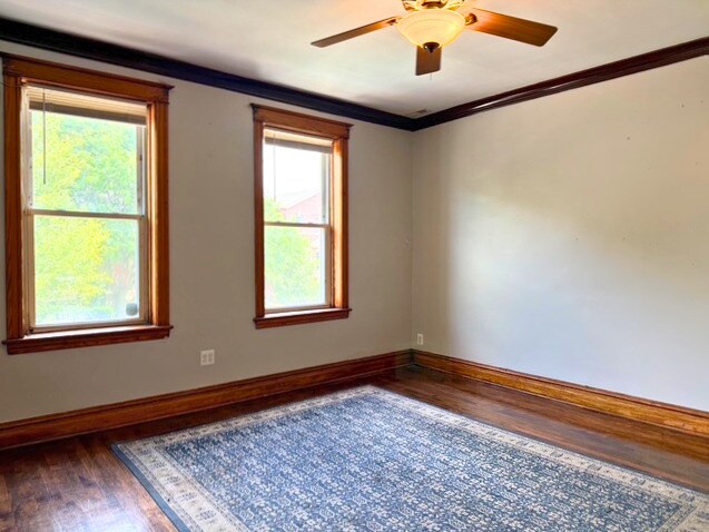 Building Photo - 3814 S Hermitage Ave
