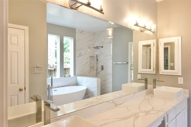 Building Photo - 6506 Taimer Ct