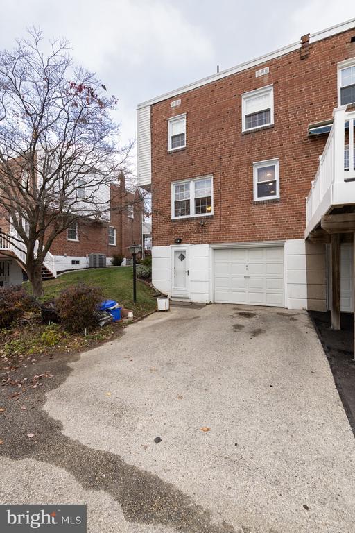 Building Photo - 52 Woodbine Rd