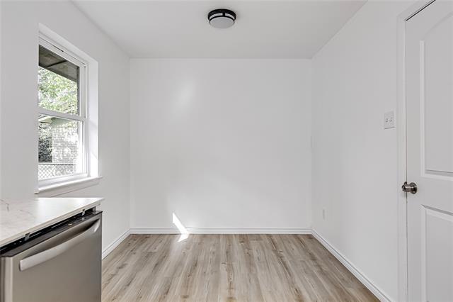 Building Photo - 909 Kelley Dr