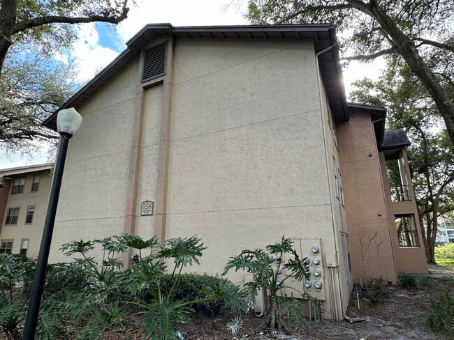 Building Photo - 2 Bedroom, 2 Bath Condo in Altamonte Springs!