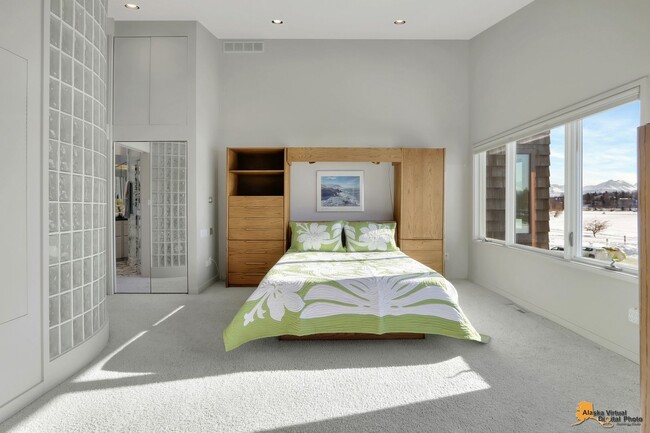 Building Photo - 1835 W 15th Ave