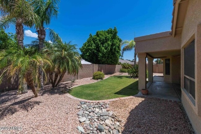 Building Photo - 4953 S Moss Dr