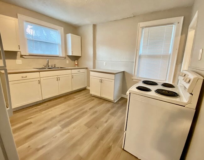 Building Photo - 1601 Minion Ave