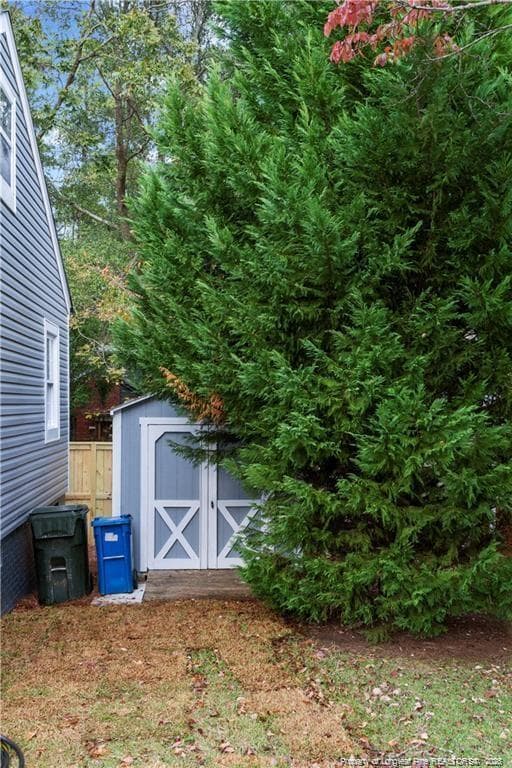 Building Photo - 1432 Summitt Ave