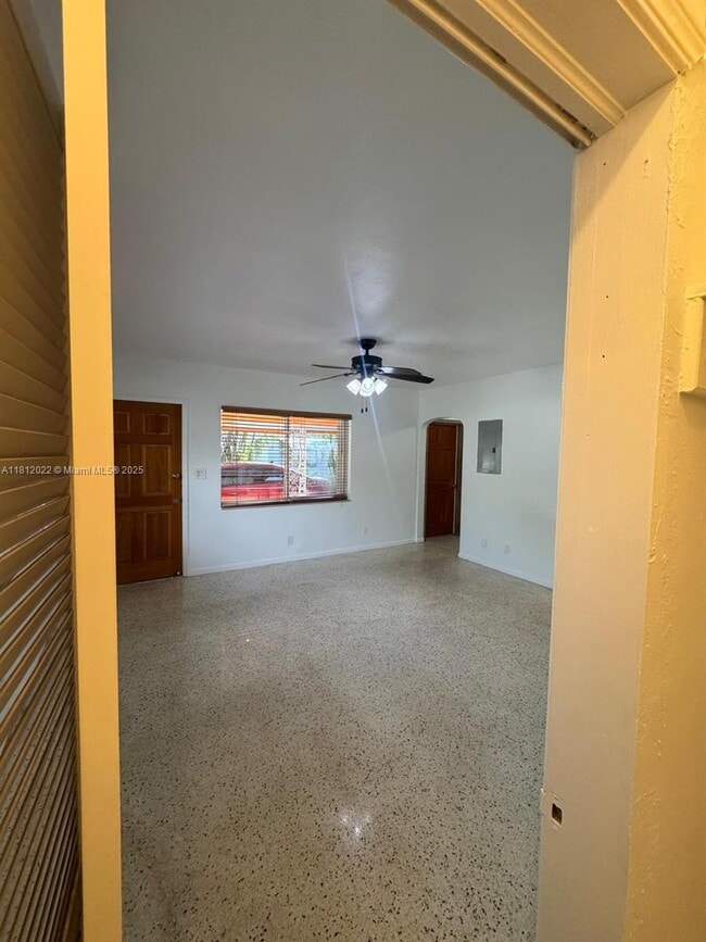 Building Photo - 1818 Middle River Dr