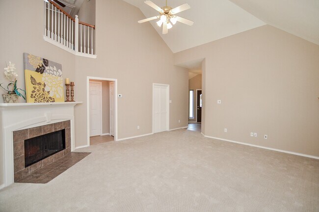 Building Photo - 2811 Willow Fork Dr