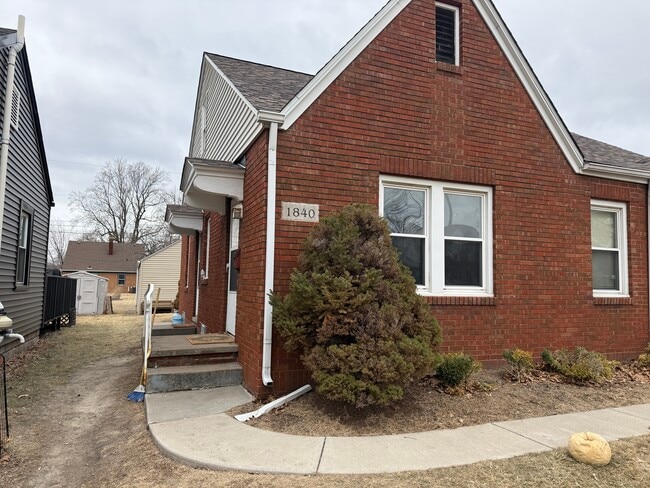 Building Photo - 1840 41st St