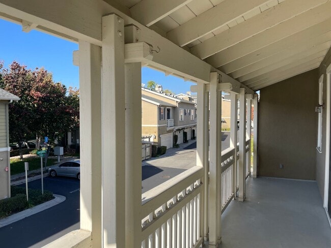 Building Photo - 2bd 2 ba Ladera Ranch Townhome for Lease