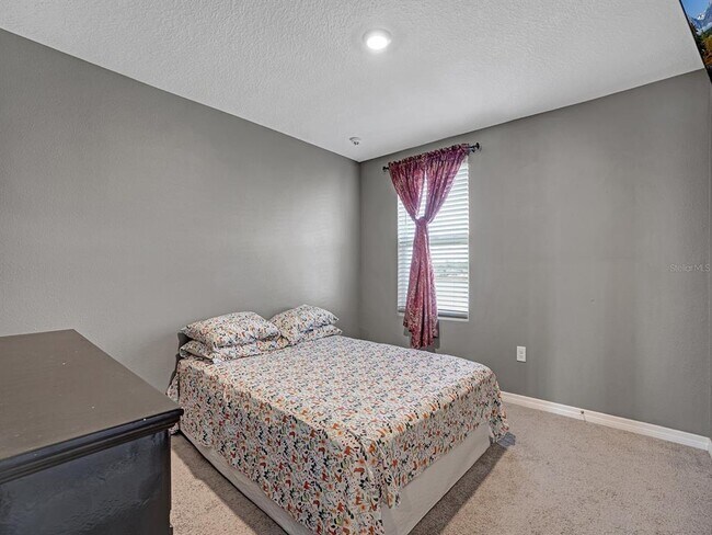Building Photo - 7850 Sail Clover Ln