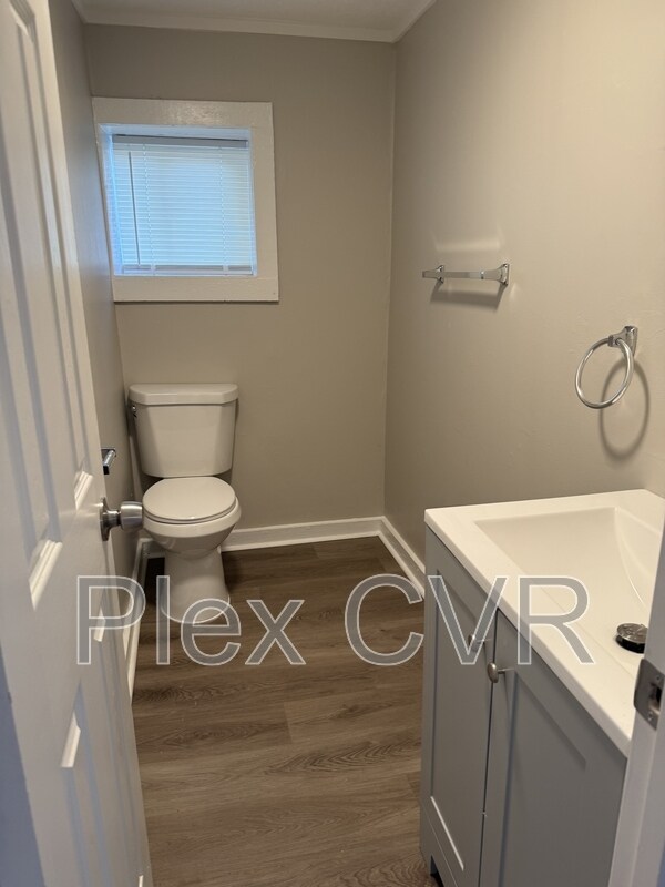 Building Photo - 4226 Oates Ave