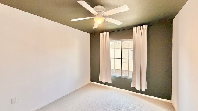 Building Photo - 320 Citrine Trl
