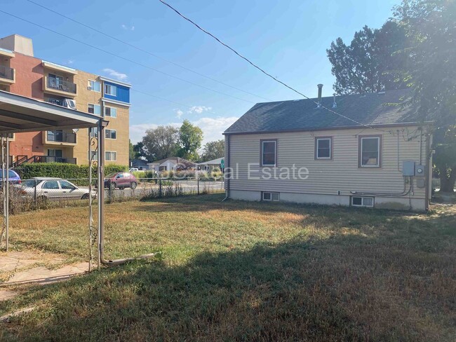 Building Photo - Central Park Home For Rent