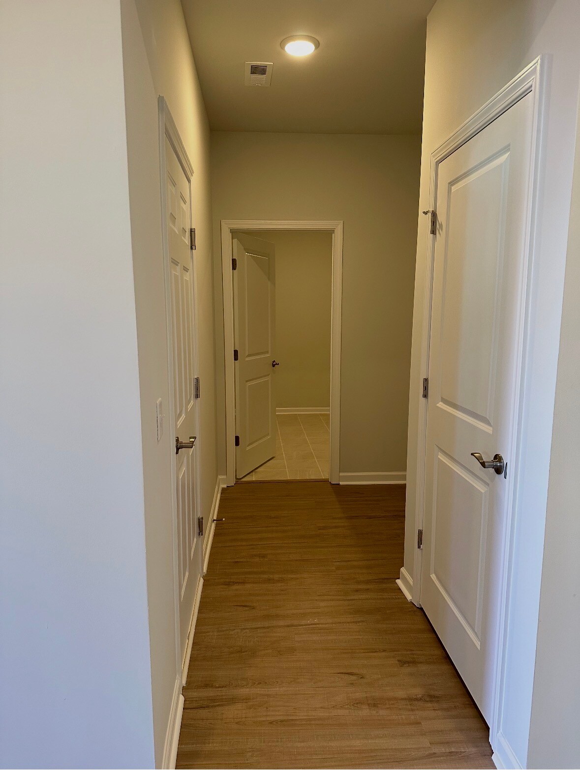 Building Photo - 3717 Clementine Ln