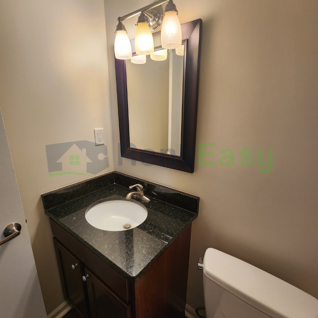 Building Photo - 5340 Chatham Lake Dr