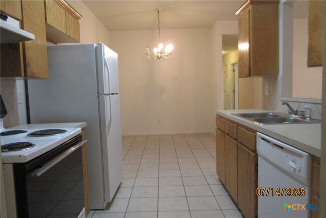 Building Photo - 2606 Edgefield St