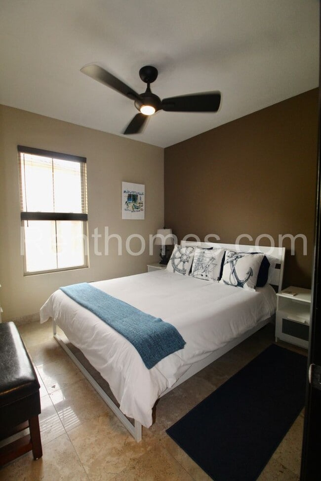 Building Photo - 2802 Piantino Cir