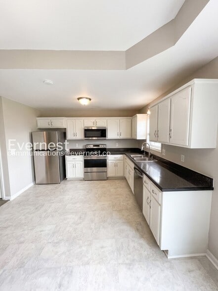 Building Photo - 3800 N Cindy Jo Dr