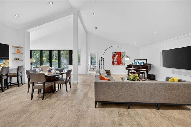 Building Photo - 2801 DC Country Club Boulevard