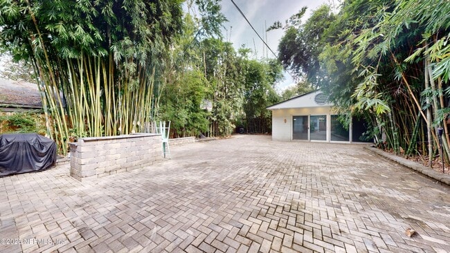Building Photo - 3918 Herschel St