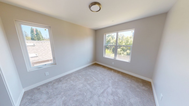 Building Photo - Gorgeous Modern Townhome, easy access to freeway & UCSC, downtown & beaches - OPEN HOUSE 12/6, 11...