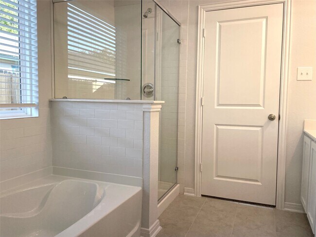 Building Photo - 5002 Winnipeg Blvd