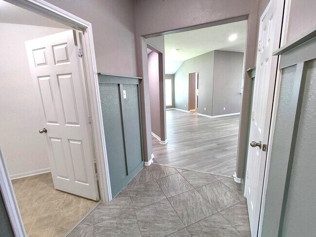 Building Photo - 23150 Quiet Heron Ct