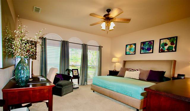 Building Photo - 2734 Greenway Dr