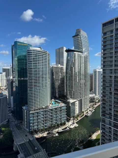 Building Photo - 500 Brickell Ave