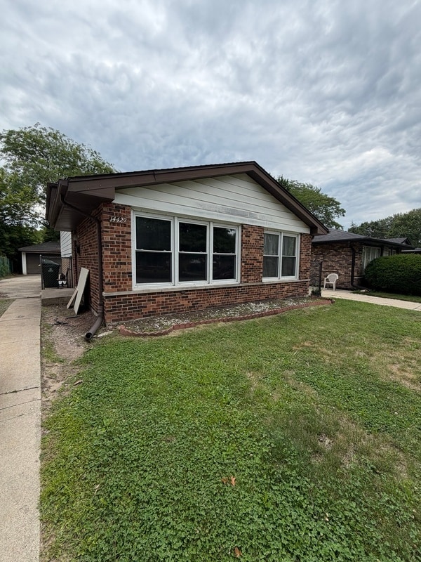 Building Photo - 14429 Sanderson Ave