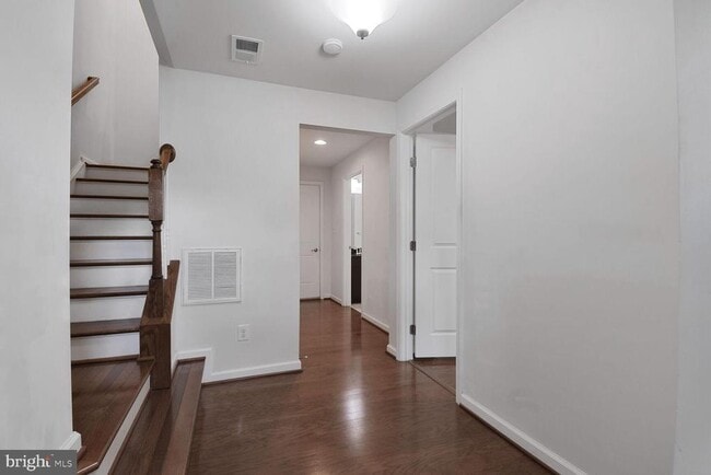 Building Photo - 3636 Wright Terrace