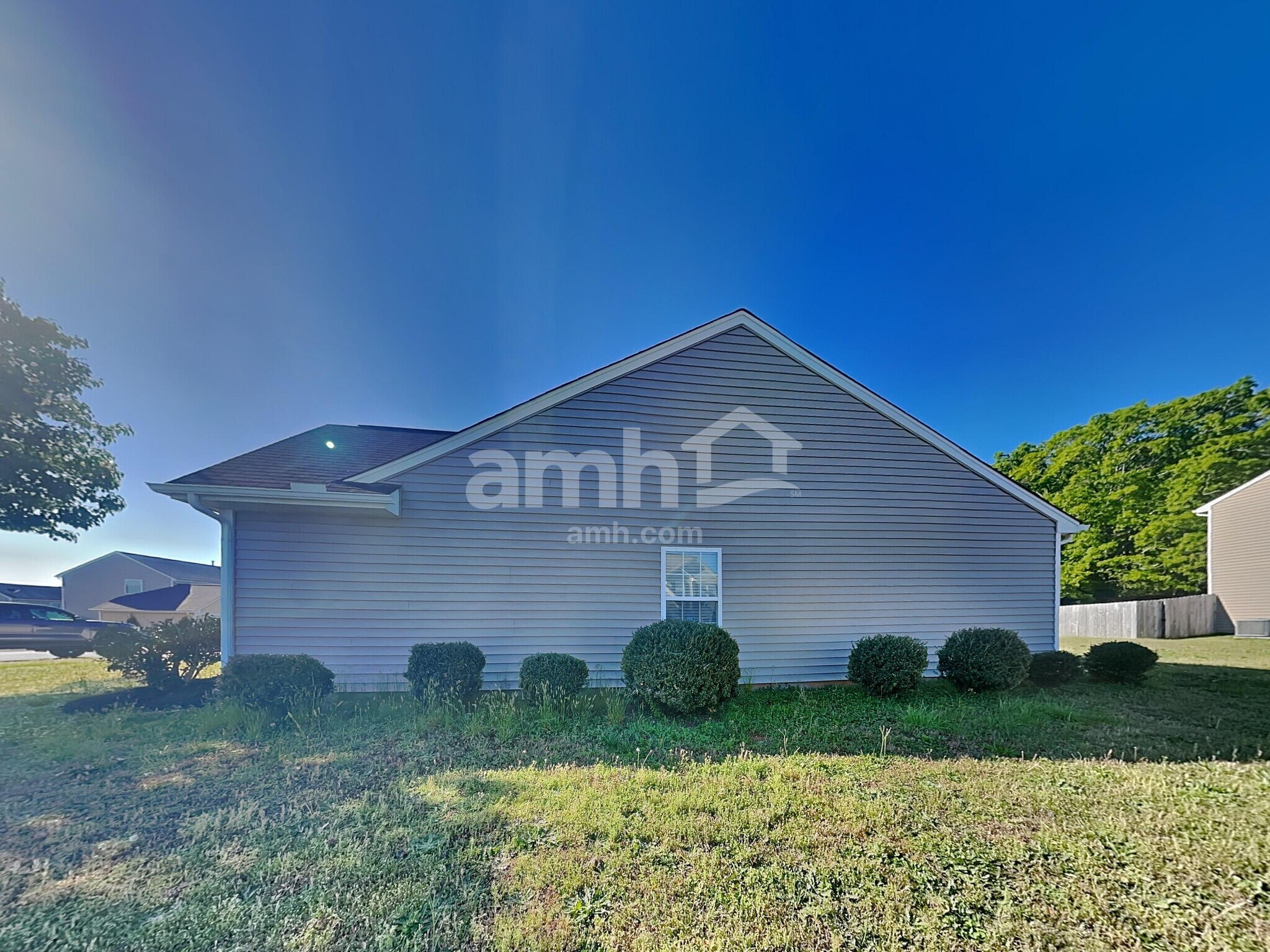 Building Photo - 32 Riverbed Dr