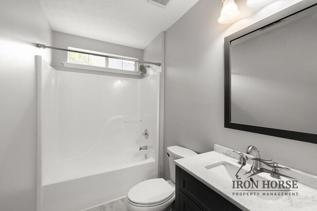 Building Photo - 379 Beech Hollow Trail SW
