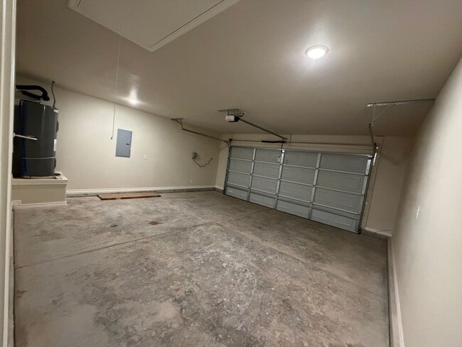 Building Photo - 1416 Bajada Street