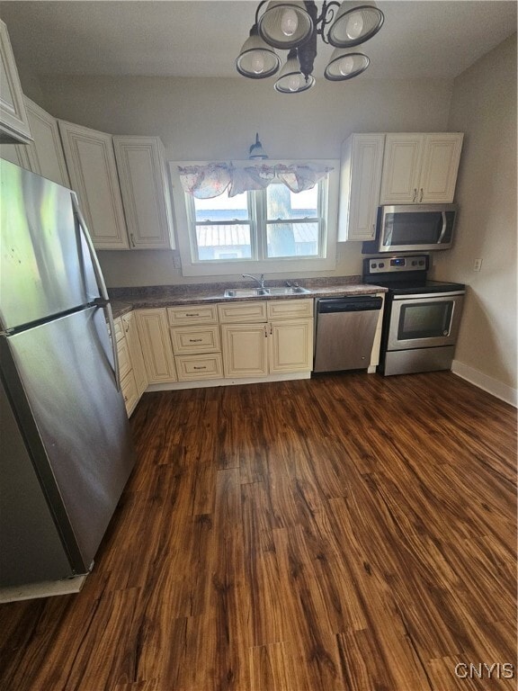 Building Photo - 836 Leray St