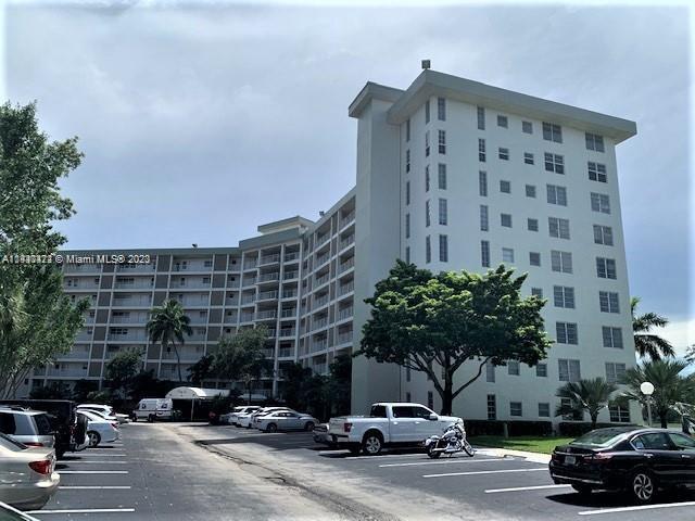 Primary Photo - 3010 N Course Dr