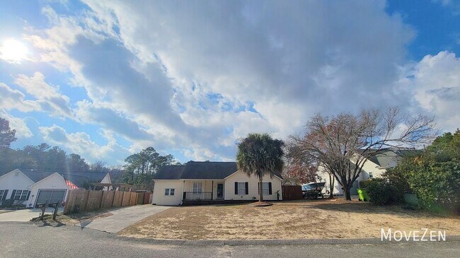 Building Photo - 903 Balfoure Dr