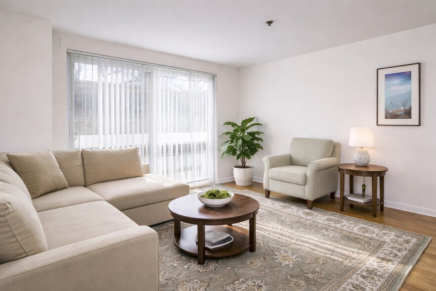 Building Photo - 950 Massachusetts Ave