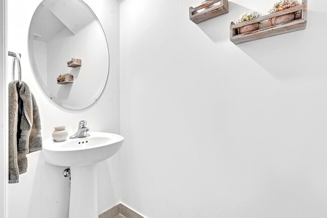 Building Photo - 4668 Banker Terrace