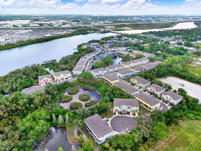 Building Photo - 4732 Pickering Harbor Pl