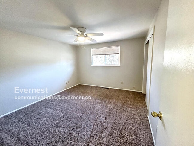 Building Photo - 2507 Flintridge Dr