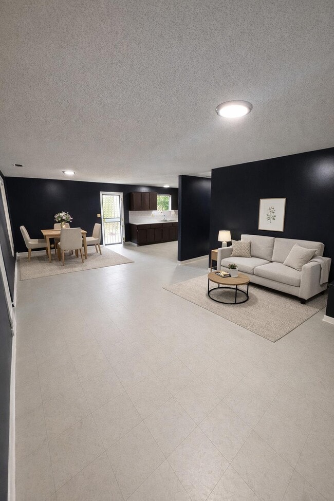 Building Photo - 3640 Fairmont Ave