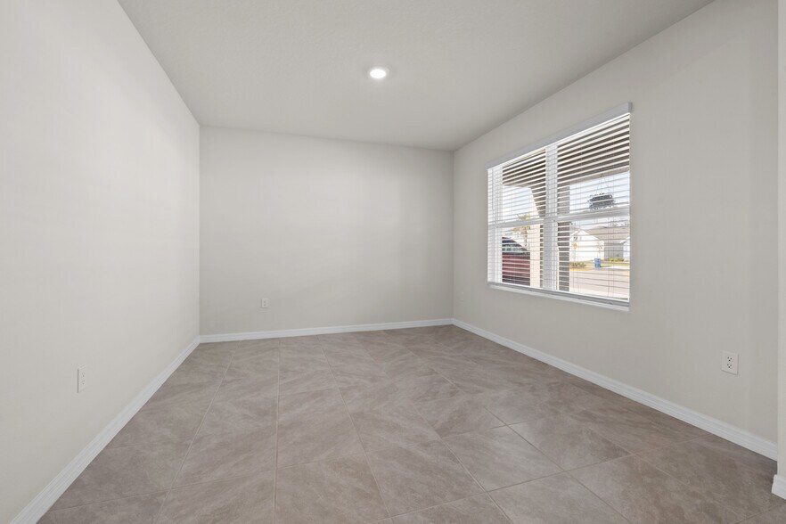 Building Photo - 17249 Wheatberry Blvd