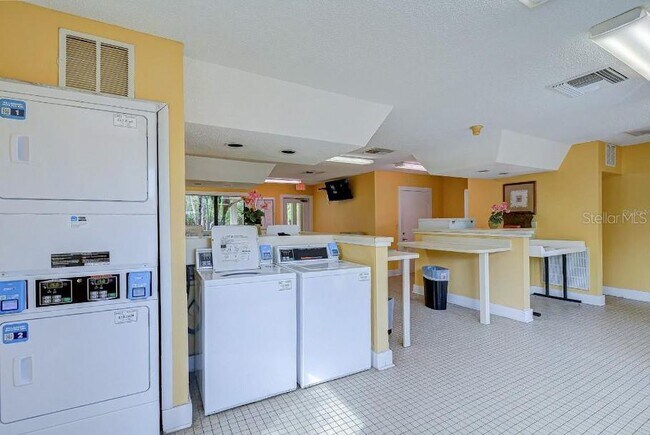 Building Photo - 11901 4th St N